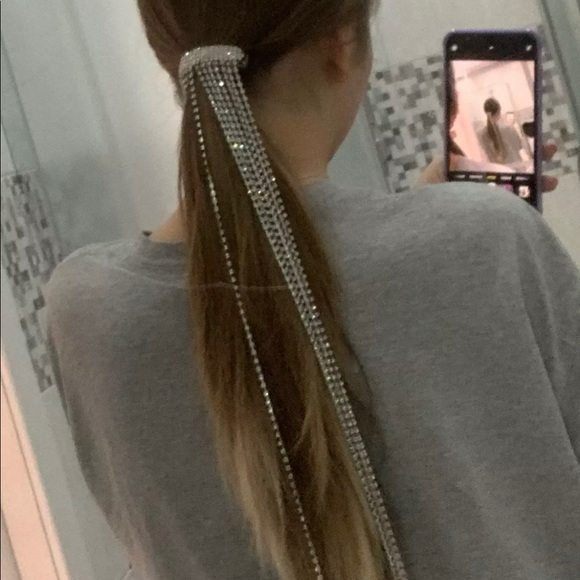 Shine Long Tassel Crystal Hairpin - Picture 9 of 11